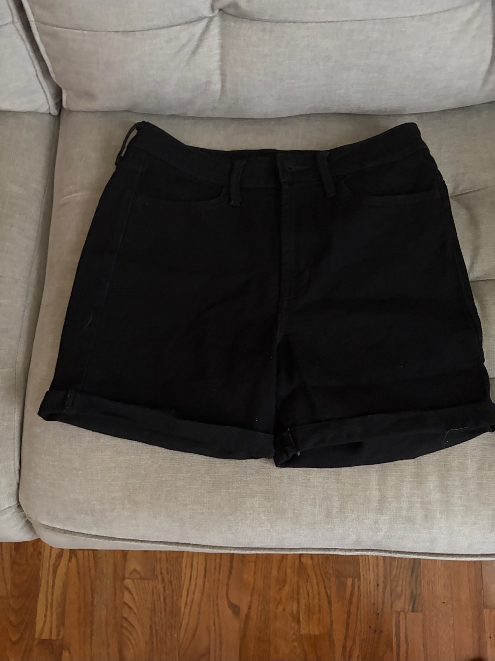 Old Navy Black High-Waist Cuffed Women's Shorts